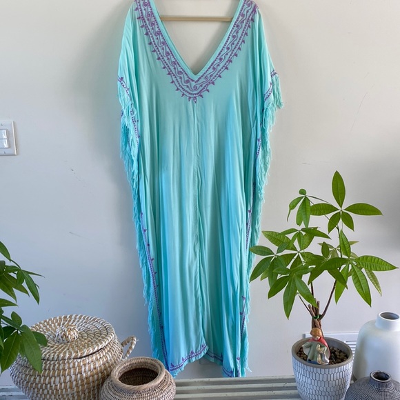 Vacation Swim Beach Coverup. One Size - Picture 3 of 9